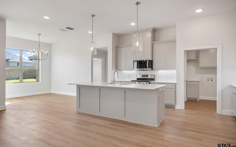 288 August Drive, Bullard, TX 75757, 3 Habitaciones Habitaciones , ,2 BañosBaños,Residential,En Venta,288 August Drive,0,25013638