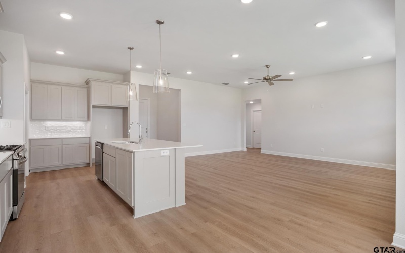 288 August Drive, Bullard, TX 75757, 3 Habitaciones Habitaciones , ,2 BañosBaños,Residential,En Venta,288 August Drive,0,25013638