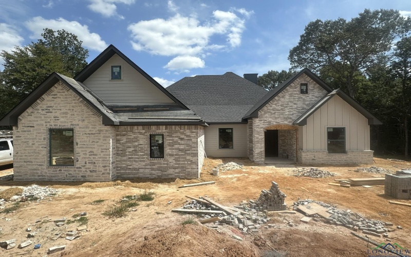 190 Thorn Briar Trail, Longview, TX 75602, 4 Bedrooms Bedrooms, ,3 BathroomsBathrooms,Residential,For Sale,190 Thorn Briar Trail,0,20256206