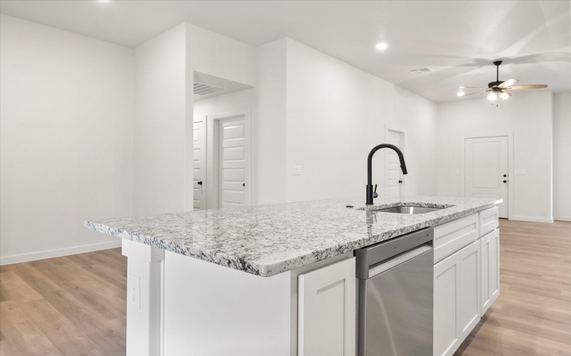 6006 Virginia Avenue, Lubbock, TX 79407, 3 Bedrooms Bedrooms, ,2 BathroomsBathrooms,Residential,For Sale,6006 Virginia Avenue,0,202560225