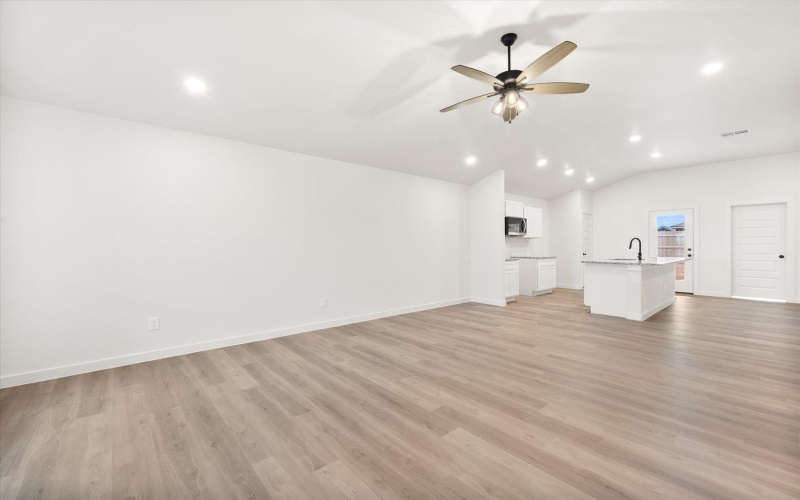 6006 Virginia Avenue, Lubbock, TX 79407, 3 Bedrooms Bedrooms, ,2 BathroomsBathrooms,Residential,For Sale,6006 Virginia Avenue,0,202560225