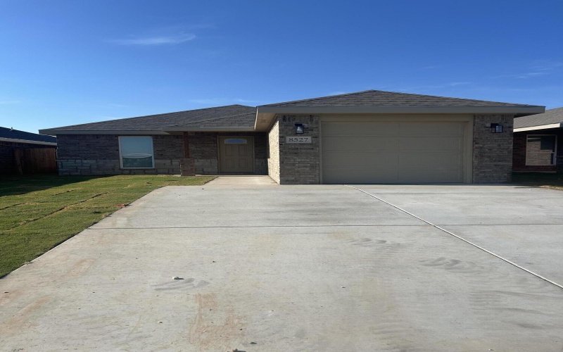 8413 10th Street, Lubbock, TX 79416, 3 Bedrooms Bedrooms, ,2 BathroomsBathrooms,Residential,For Sale,8413 10th Street,0,202560234
