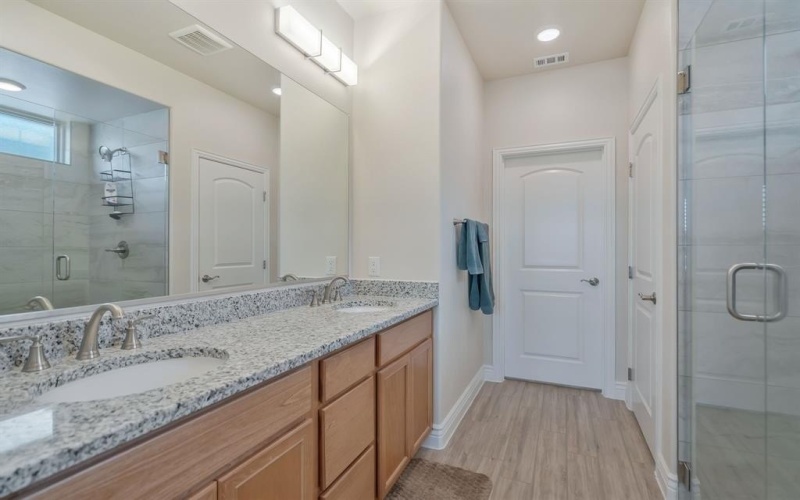 11404 Iron Bark, Denton, TX 76207, 2 Bedrooms Bedrooms, ,2 BathroomsBathrooms,Residential,For Sale,11404 Iron Bark,0,21048939