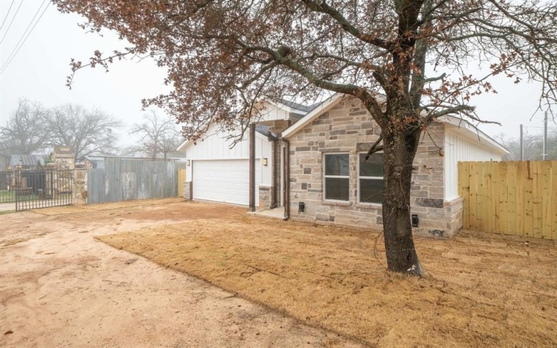 5912 Tin Top Highway, Granbury, TX 76048, 3 Habitaciones Habitaciones , ,2 BañosBaños,Residential,En Venta,5912 Tin Top Highway,0,21054804