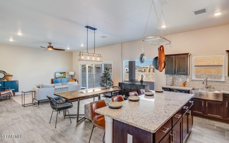 14305 Steve Joyce Parkway, El Paso, TX 79928, 6 Habitaciones Habitaciones , ,3 BañosBaños,Residential,En Venta,14305 Steve Joyce Parkway,919302