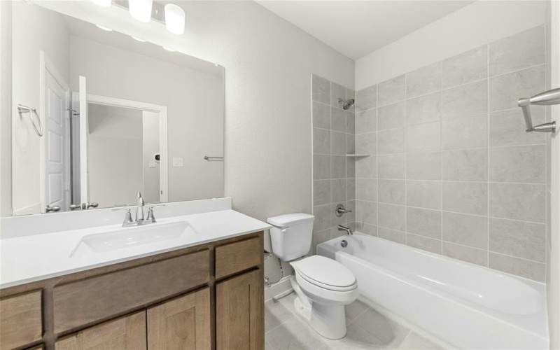 967 Reeves Drive, DeSoto, TX 75115, 4 Bedrooms Bedrooms, ,3 BathroomsBathrooms,Residential,For Sale,967 Reeves Drive,0,21054902