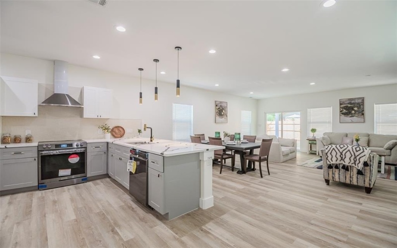 3708 Atlanta Street, Dallas, TX 75215, 4 Bedrooms Bedrooms, ,2 BathroomsBathrooms,Residential,For Sale,3708 Atlanta Street,0,21054978