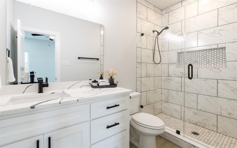 3117 Barling Street, Greenville, TX 75401, 3 Habitaciones Habitaciones , ,2 BañosBaños,Residential,En Venta,3117 Barling Street,0,21055082
