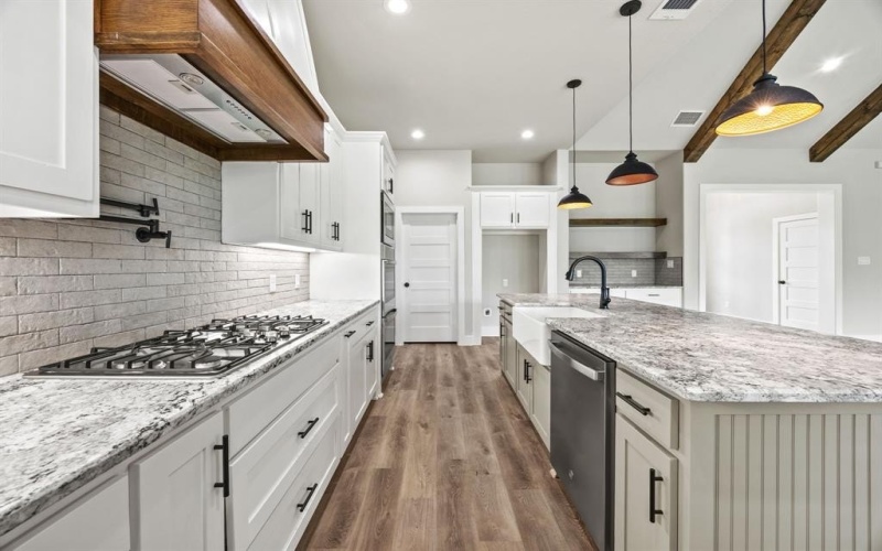 185 Dove Landing Road, Valley View, TX 76272, 3 Habitaciones Habitaciones , ,3 BañosBaños,Residential,En Venta,185 Dove Landing Road,0,21055104
