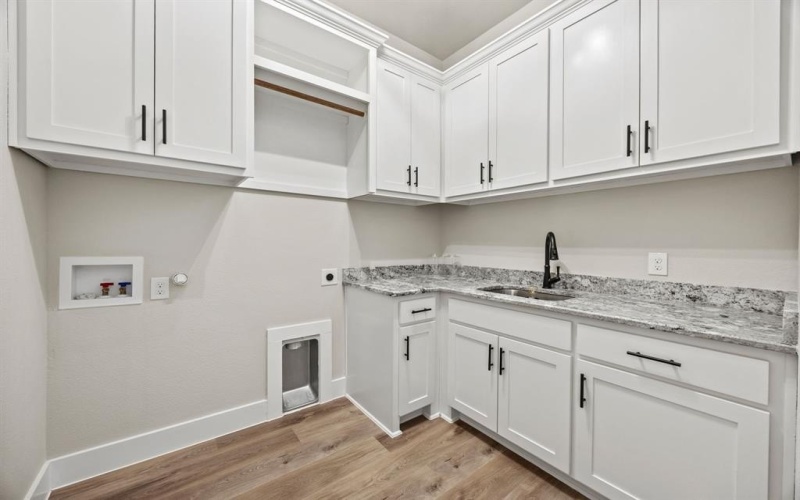 185 Dove Landing Road, Valley View, TX 76272, 3 Habitaciones Habitaciones , ,3 BañosBaños,Residential,En Venta,185 Dove Landing Road,0,21055104