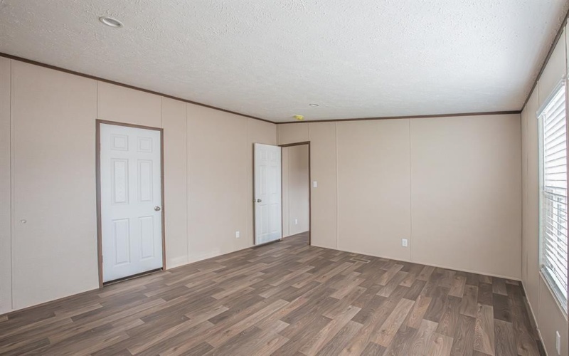 2013 Spring Court, Azle, TX 76020, 3 Habitaciones Habitaciones , ,2 BañosBaños,Residential,En Venta,2013 Spring Court,0,21055275