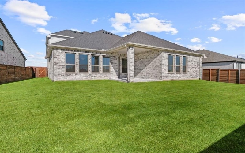 2004 Diamond Cove, Mesquite, TX 75181, 4 Bedrooms Bedrooms, ,5 BathroomsBathrooms,Residential,For Sale,2004 Diamond Cove,0,21055358