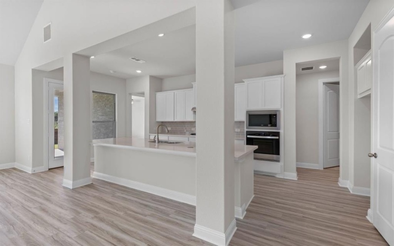 2040 Diamond Cove, Mesquite, TX 75181, 4 Bedrooms Bedrooms, ,5 BathroomsBathrooms,Residential,For Sale,2040 Diamond Cove,0,21055393