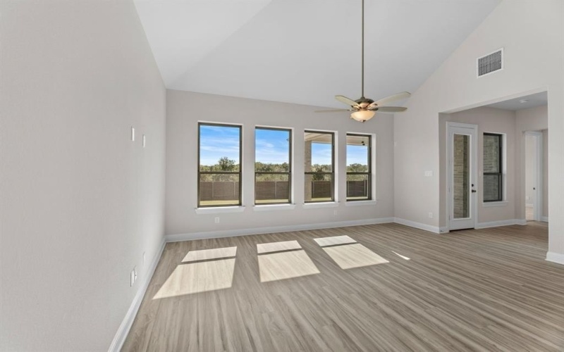 2040 Diamond Cove, Mesquite, TX 75181, 4 Bedrooms Bedrooms, ,5 BathroomsBathrooms,Residential,For Sale,2040 Diamond Cove,0,21055393