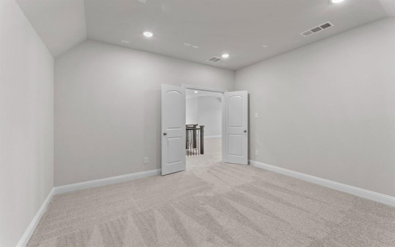 2040 Diamond Cove, Mesquite, TX 75181, 4 Bedrooms Bedrooms, ,5 BathroomsBathrooms,Residential,For Sale,2040 Diamond Cove,0,21055393