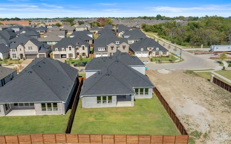 2040 Diamond Cove, Mesquite, TX 75181, 4 Bedrooms Bedrooms, ,5 BathroomsBathrooms,Residential,For Sale,2040 Diamond Cove,0,21055393