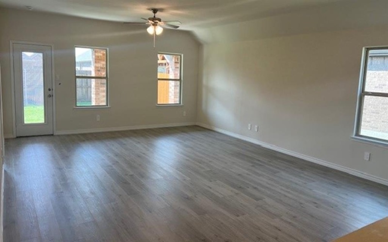 2007 Windy Banks Drive, Princeton, TX 75407, 4 Habitaciones Habitaciones , ,2 BañosBaños,Residential,En Venta,2007 Windy Banks Drive,0,21055499