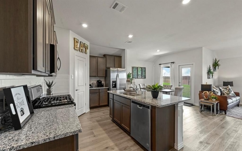 1207 Hopes Lake Drive, Princeton, TX 75407, 4 Habitaciones Habitaciones , ,2 BañosBaños,Residential,En Venta,1207 Hopes Lake Drive,0,21055508