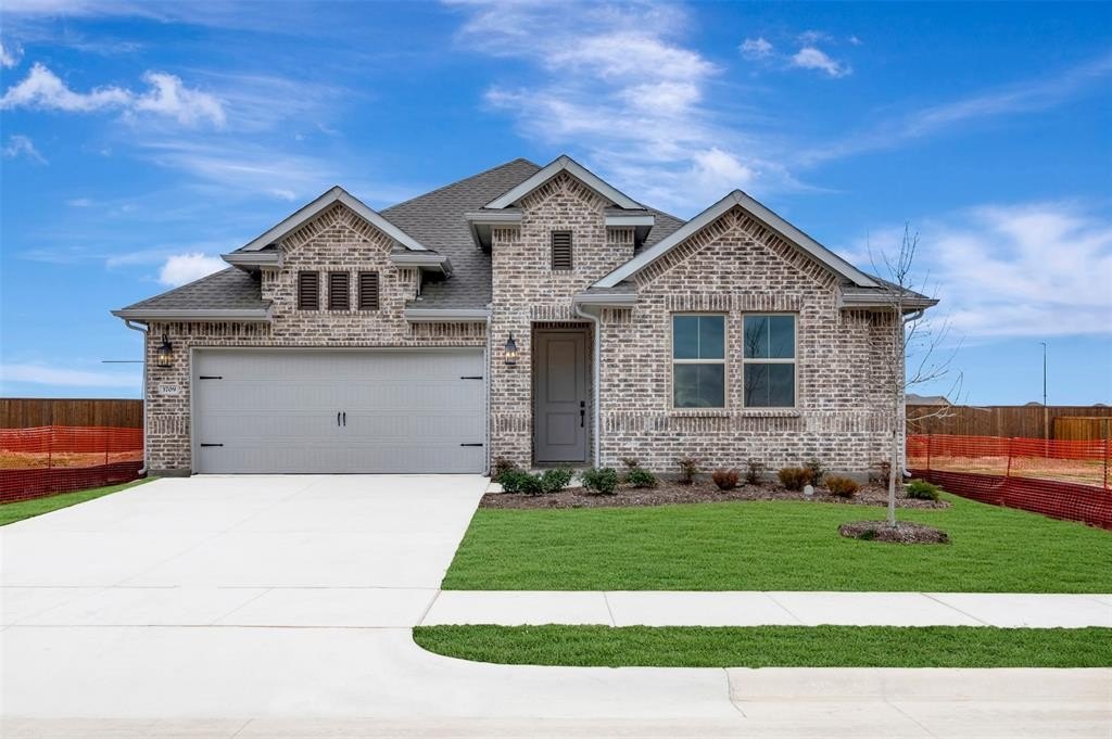 3709 Arrowhead Lane, Sherman, TX 75092, 3 Bedrooms Bedrooms, ,2 BathroomsBathrooms,Residential,For Sale,3709 Arrowhead Lane,0,21055536