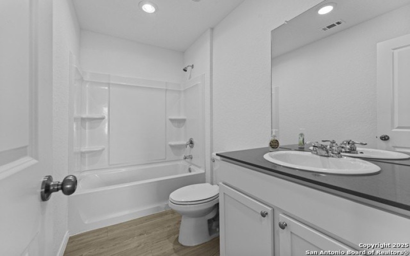 1732 Knoll Ridge, New Braunfels, TX 78130, 3 Habitaciones Habitaciones , ,2 BañosBaños,Residential,En Venta,1732 Knoll Ridge,0,1906474