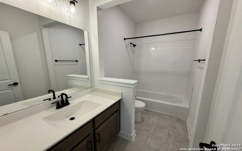 171 Heidi Hill, Castroville, TX 78253, 3 Habitaciones Habitaciones , ,3 BañosBaños,Residential,En Venta,171 Heidi Hill,0,1906516