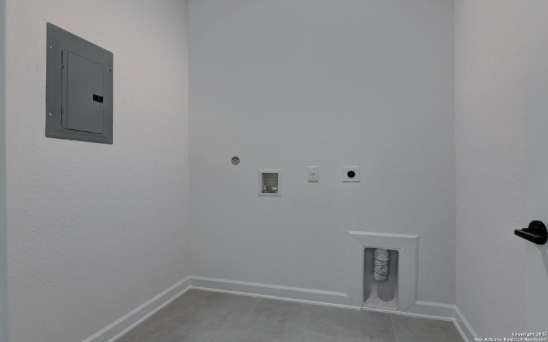 171 Heidi Hill, Castroville, TX 78009, 3 Bedrooms Bedrooms, ,3 BathroomsBathrooms,Residential,For Sale,171 Heidi Hill,0,1906516