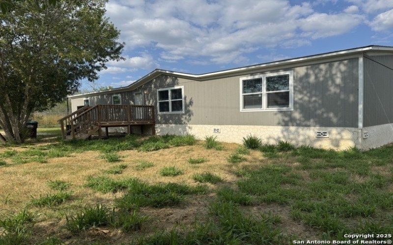 19124 LAGLORIA ROAD, Elmendorf, TX 78112, 4 Habitaciones Habitaciones , ,2 BañosBaños,Residential,En Venta,19124 LAGLORIA ROAD,0,1906594