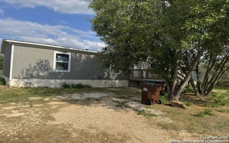 19124 LAGLORIA ROAD, Elmendorf, TX 78112, 4 Habitaciones Habitaciones , ,2 BañosBaños,Residential,En Venta,19124 LAGLORIA ROAD,0,1906594