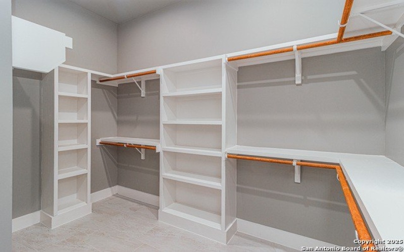 200 Crescent Ridge, Adkins, TX 78101, 4 Bedrooms Bedrooms, ,3 BathroomsBathrooms,Residential,For Sale,200 Crescent Ridge,0,1906602