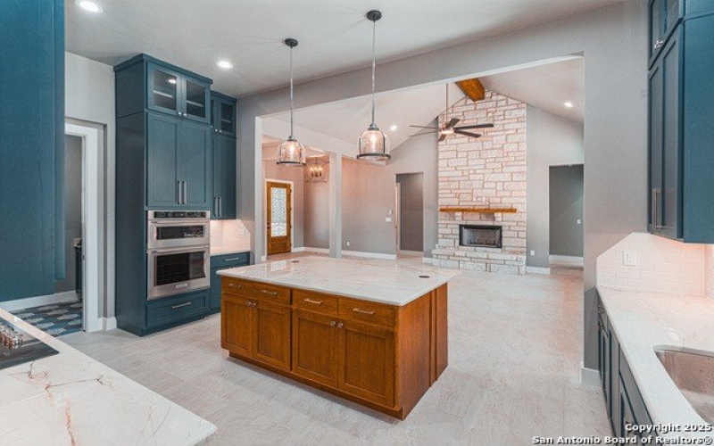 200 Crescent Ridge, Adkins, TX 78101, 4 Bedrooms Bedrooms, ,3 BathroomsBathrooms,Residential,For Sale,200 Crescent Ridge,0,1906602