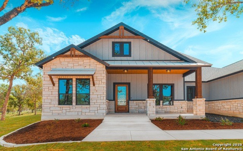 200 Crescent Ridge, Adkins, TX 78101, 4 Bedrooms Bedrooms, ,3 BathroomsBathrooms,Residential,For Sale,200 Crescent Ridge,0,1906602