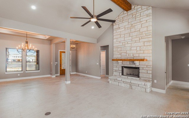 200 Crescent Ridge, Adkins, TX 78101, 4 Bedrooms Bedrooms, ,3 BathroomsBathrooms,Residential,For Sale,200 Crescent Ridge,0,1906602