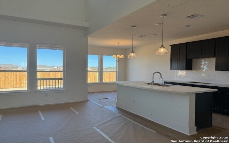 169 Mallorys Way, Castroville, TX 78009, 4 Habitaciones Habitaciones , ,3 BañosBaños,Residential,En Venta,169 Mallorys Way,0,1906645