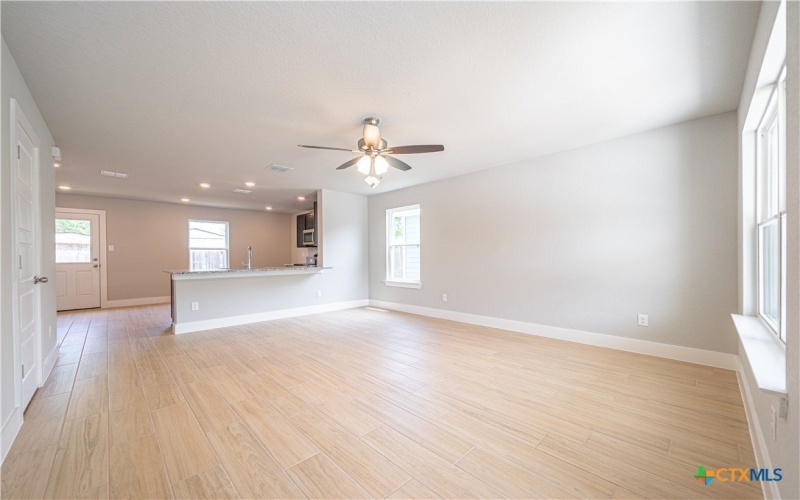 324 Mar Hill Street, Seguin, TX 78155, 4 Bedrooms Bedrooms, ,3 BathroomsBathrooms,Residential,For Sale,324 Mar Hill Street,0,592338