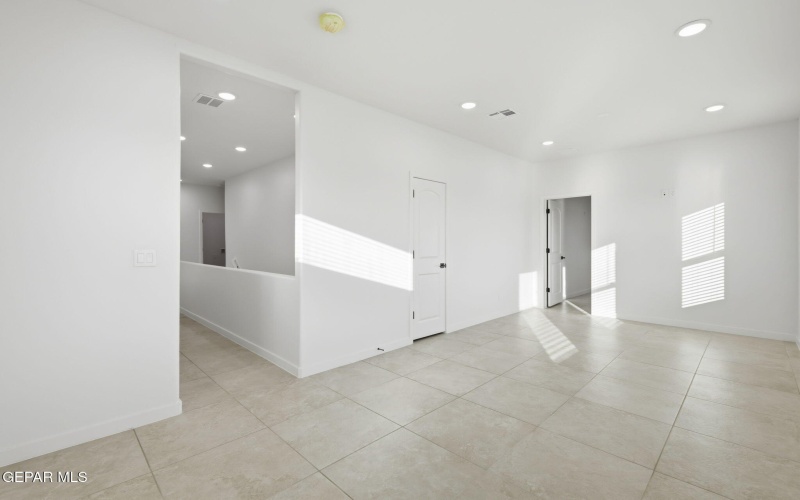 9712 Calle Cancun Street, El Paso, TX 79927, 5 Habitaciones Habitaciones , ,3 BañosBaños,Residential,En Venta,9712 Calle Cancun Street,0,930076