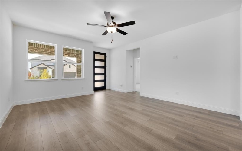 120 North Sky Drive, Celina, TX 75009, 3 Bedrooms Bedrooms, ,2 BathroomsBathrooms,Residential,For Sale,120 North Sky Drive,0,21029382