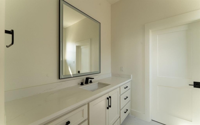 18015 Lake Ray Hubbard Drive, Forney, TX 75126, 4 Habitaciones Habitaciones , ,5 BañosBaños,Residential,En Venta,18015 Lake Ray Hubbard Drive,0,20998562
