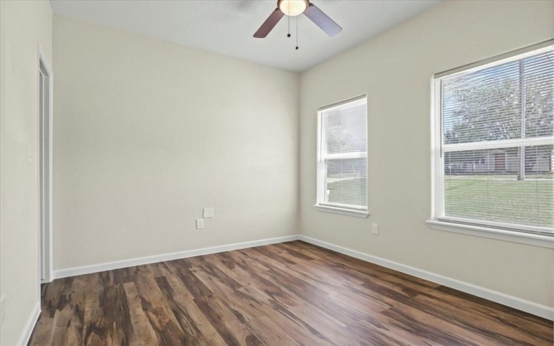 1408 S Edgewood Terrace, Fort Worth, TX 76105, 3 Habitaciones Habitaciones , ,2 BañosBaños,Residential,En Venta,1408 S Edgewood Terrace,0,21028016