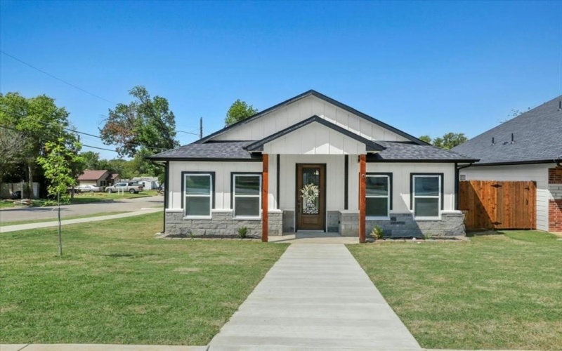 1408 S Edgewood Terrace, Fort Worth, TX 76105, 3 Habitaciones Habitaciones , ,2 BañosBaños,Residential,En Venta,1408 S Edgewood Terrace,0,21028016