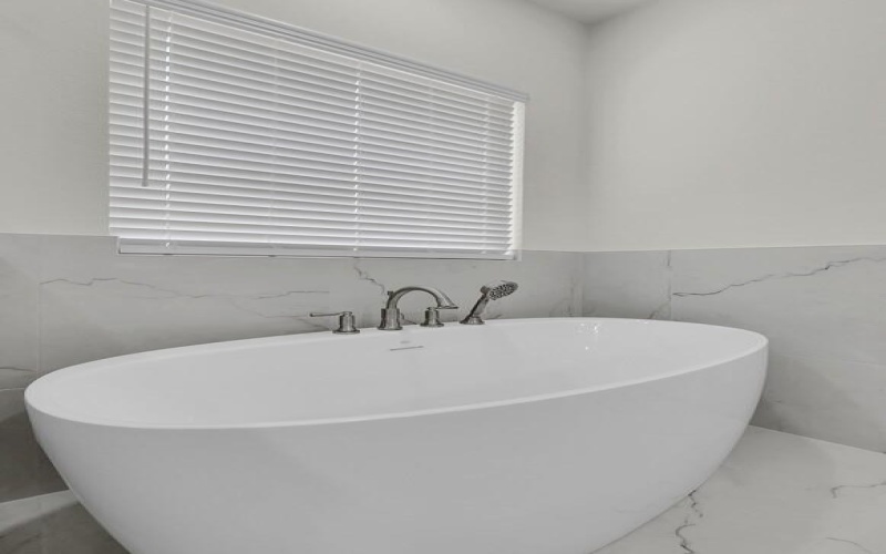 1813 Fabian Drive, Waco, TX 76712, 3 Bedrooms Bedrooms, ,2 BathroomsBathrooms,Residential,For Sale,1813 Fabian Drive,0,21052801