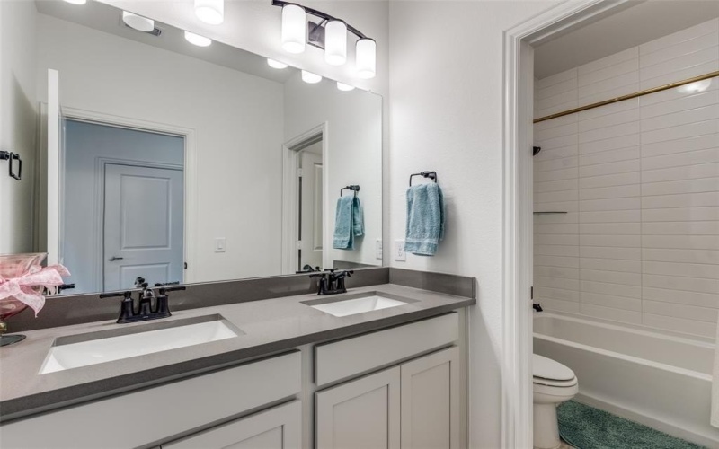 4016 Maida Road, McKinney, TX 75071, 4 Habitaciones Habitaciones , ,3 BañosBaños,Residential,En Venta,4016 Maida Road,0,21053785