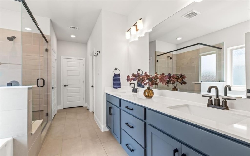 411 Heritage Hill Drive, Forney, TX 75126, 4 Bedrooms Bedrooms, ,3 BathroomsBathrooms,Residential,For Sale,411 Heritage Hill Drive,0,21048733