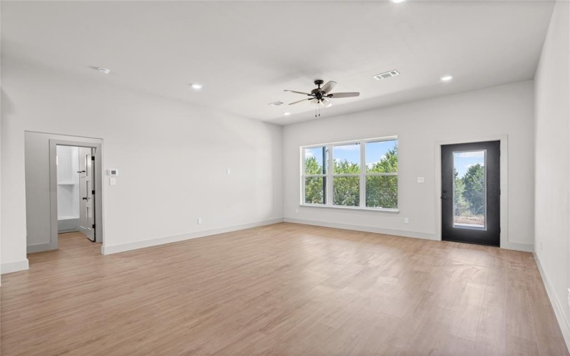 101 Valley View Court, Springtown, TX 76082, 3 Bedrooms Bedrooms, ,2 BathroomsBathrooms,Residential,For Sale,101 Valley View Court,0,21049694
