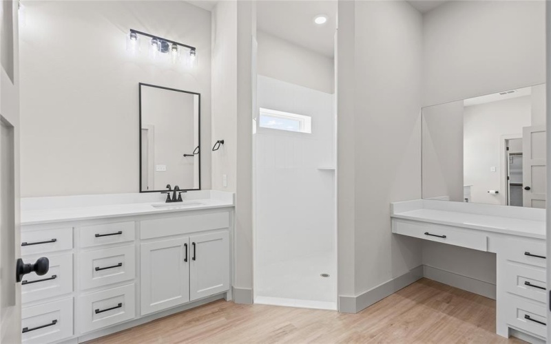 101 Valley View Court, Springtown, TX 76082, 3 Bedrooms Bedrooms, ,2 BathroomsBathrooms,Residential,For Sale,101 Valley View Court,0,21049694