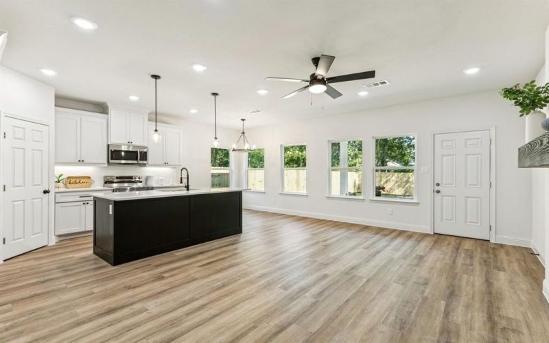 2826 Gillespie Street, Greenville, TX 75401, 3 Habitaciones Habitaciones , ,2 BañosBaños,Residential,En Venta,2826 Gillespie Street,0,21052335