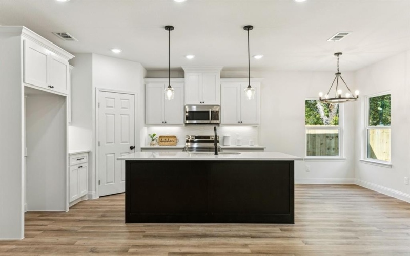 2826 Gillespie Street, Greenville, TX 75401, 3 Habitaciones Habitaciones , ,2 BañosBaños,Residential,En Venta,2826 Gillespie Street,0,21052335