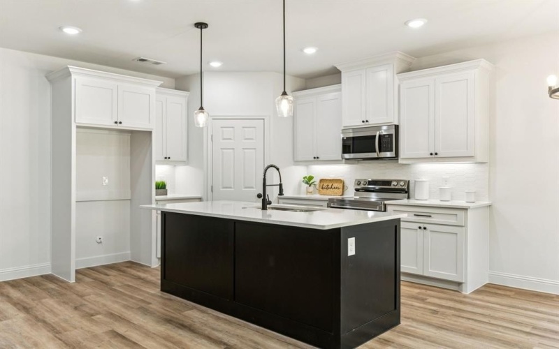 2826 Gillespie Street, Greenville, TX 75401, 3 Habitaciones Habitaciones , ,2 BañosBaños,Residential,En Venta,2826 Gillespie Street,0,21052335