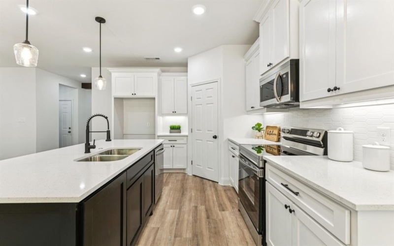 2826 Gillespie Street, Greenville, TX 75401, 3 Habitaciones Habitaciones , ,2 BañosBaños,Residential,En Venta,2826 Gillespie Street,0,21052335