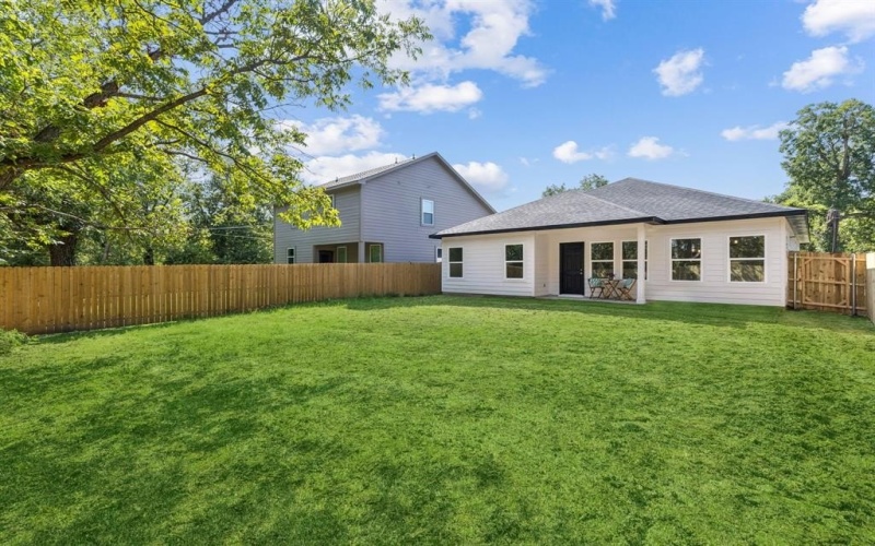 2826 Gillespie Street, Greenville, TX 75401, 3 Habitaciones Habitaciones , ,2 BañosBaños,Residential,En Venta,2826 Gillespie Street,0,21052335