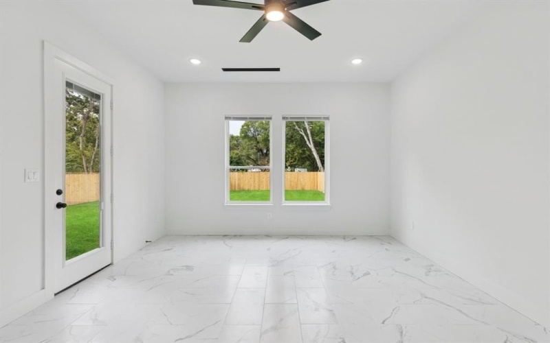 4715 S Denley Drive, Dallas, TX 75216, 5 Habitaciones Habitaciones , ,5 BañosBaños,Residential,En Venta,4715 S Denley Drive,0,21056090